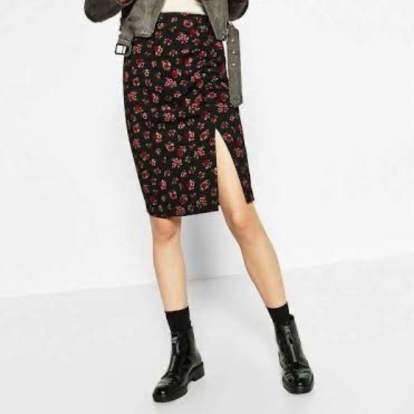 Zara Midi skirt Y2K Ruched Dark Floral Roses Black Red Dark romantic Fairy M - Picture 5 of 16